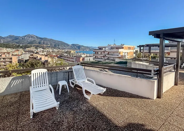 Avec Piscine, Balcon Prive A 5 Min Daire *