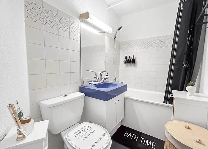 Daire Avec Piscine, Balcon Prive A 5 Min