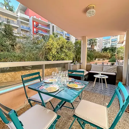 Avec Piscine, Balcon Prive A 5 Min *