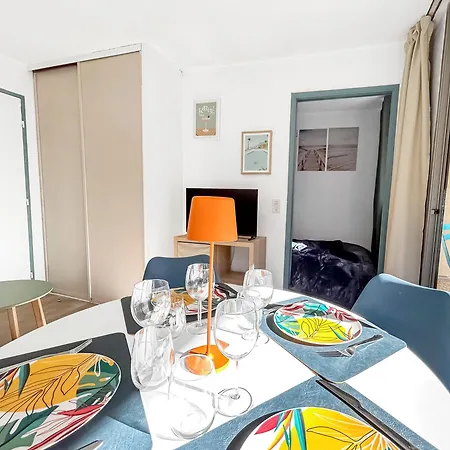 דירה Avec Piscine, Balcon Prive A 5 Min רוקברון-קאפ-מרט