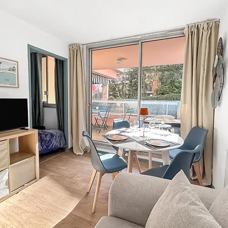 Avec Piscine, Balcon Prive A 5 Min Апартаменты