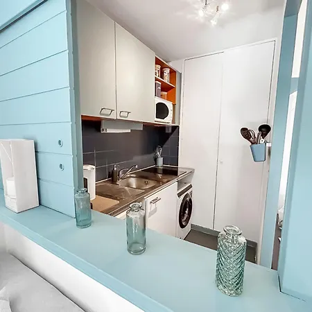 Avec Piscine, Balcon Prive A 5 Min Apartment