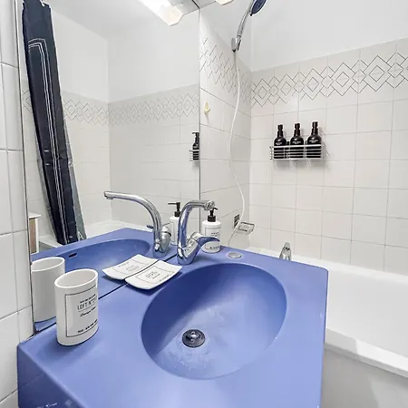 Avec Piscine, Balcon Prive A 5 Min רוקברון-קאפ-מרט