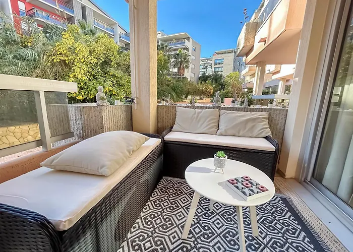 アパート Avec Piscine, Balcon Prive A 5 Min