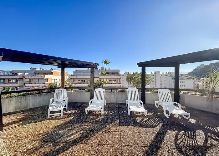 アパート Avec Piscine, Balcon Prive A 5 Min *