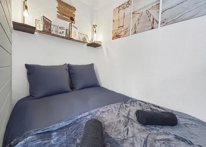 Avec Piscine, Balcon Prive A 5 Min